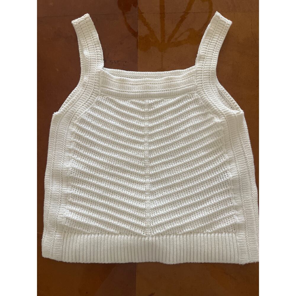 Banana Republic Knit Sleeveless Cropped Top in Cream/Off-white XS